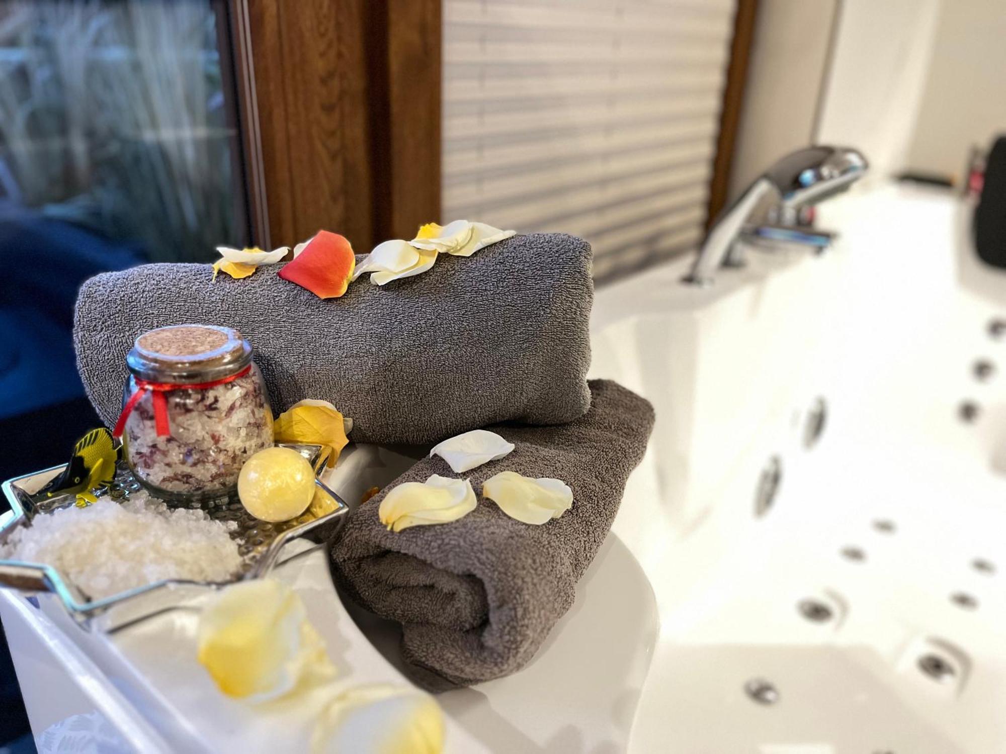 Jacuzzi Rakowicka Top Apartments Krakow Dış mekan fotoğraf