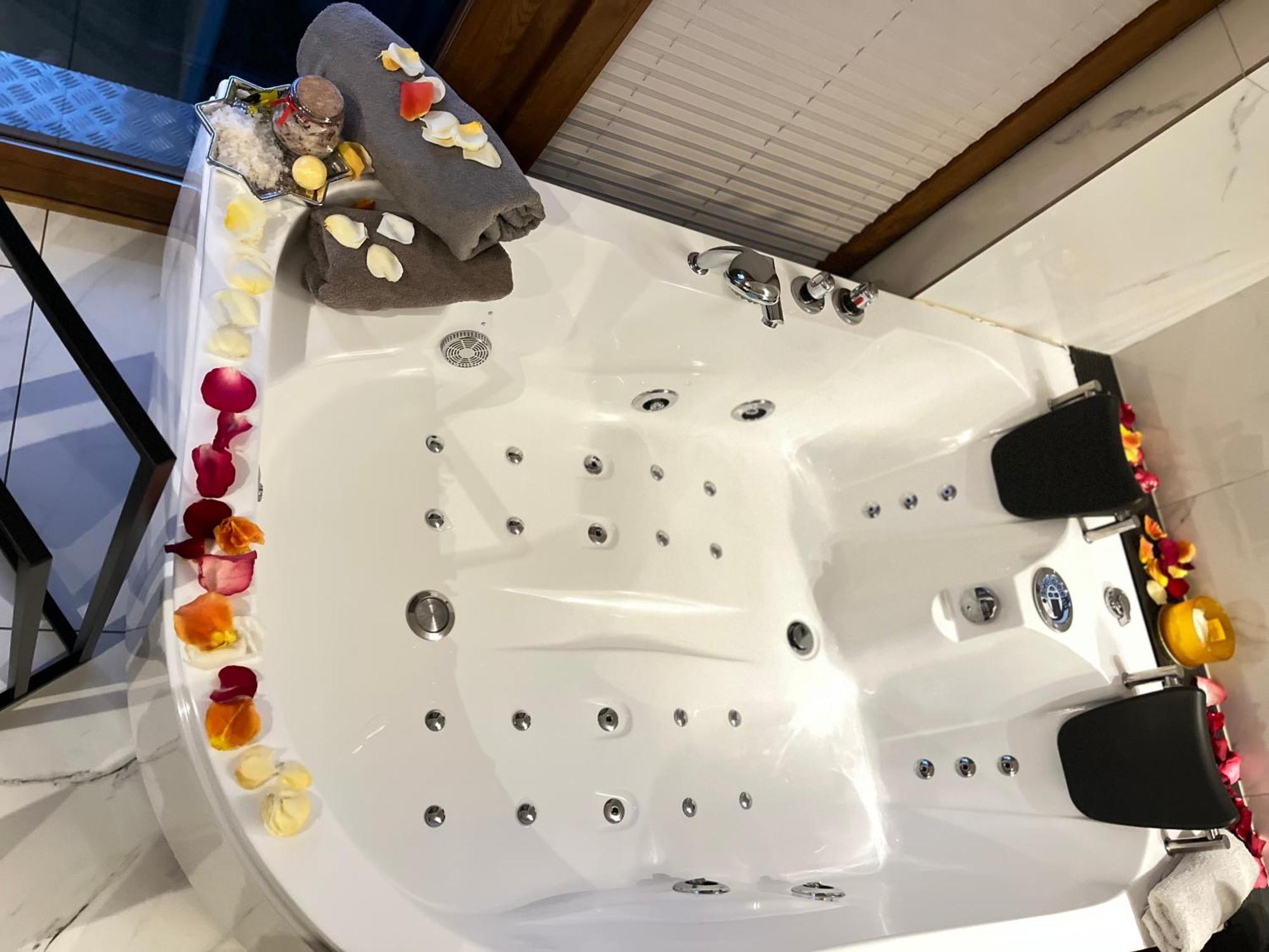Jacuzzi Rakowicka Top Apartments Krakow Dış mekan fotoğraf